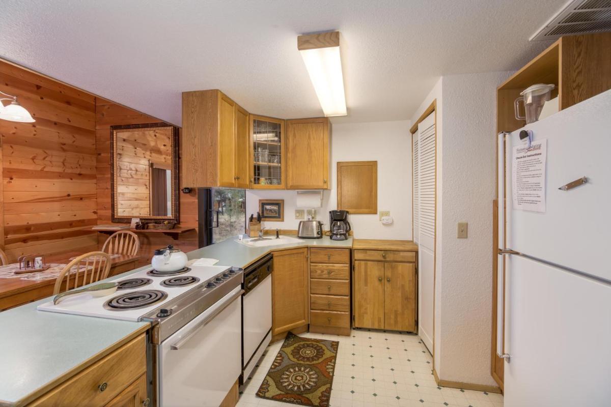 Cluster Cabin 20-Sunriver Vacation Rentals by Sunset Lodging - Housity