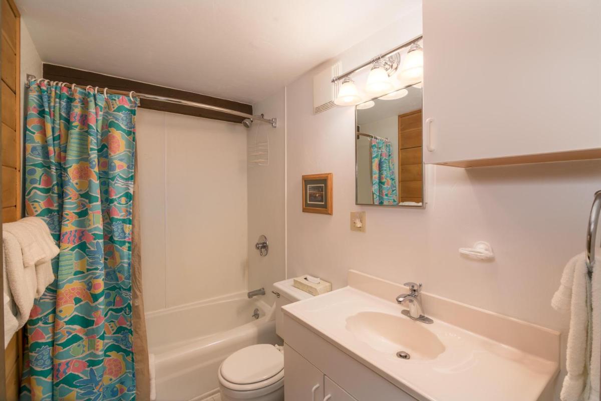 Cluster Cabin 20-Sunriver Vacation Rentals by Sunset Lodging - Housity