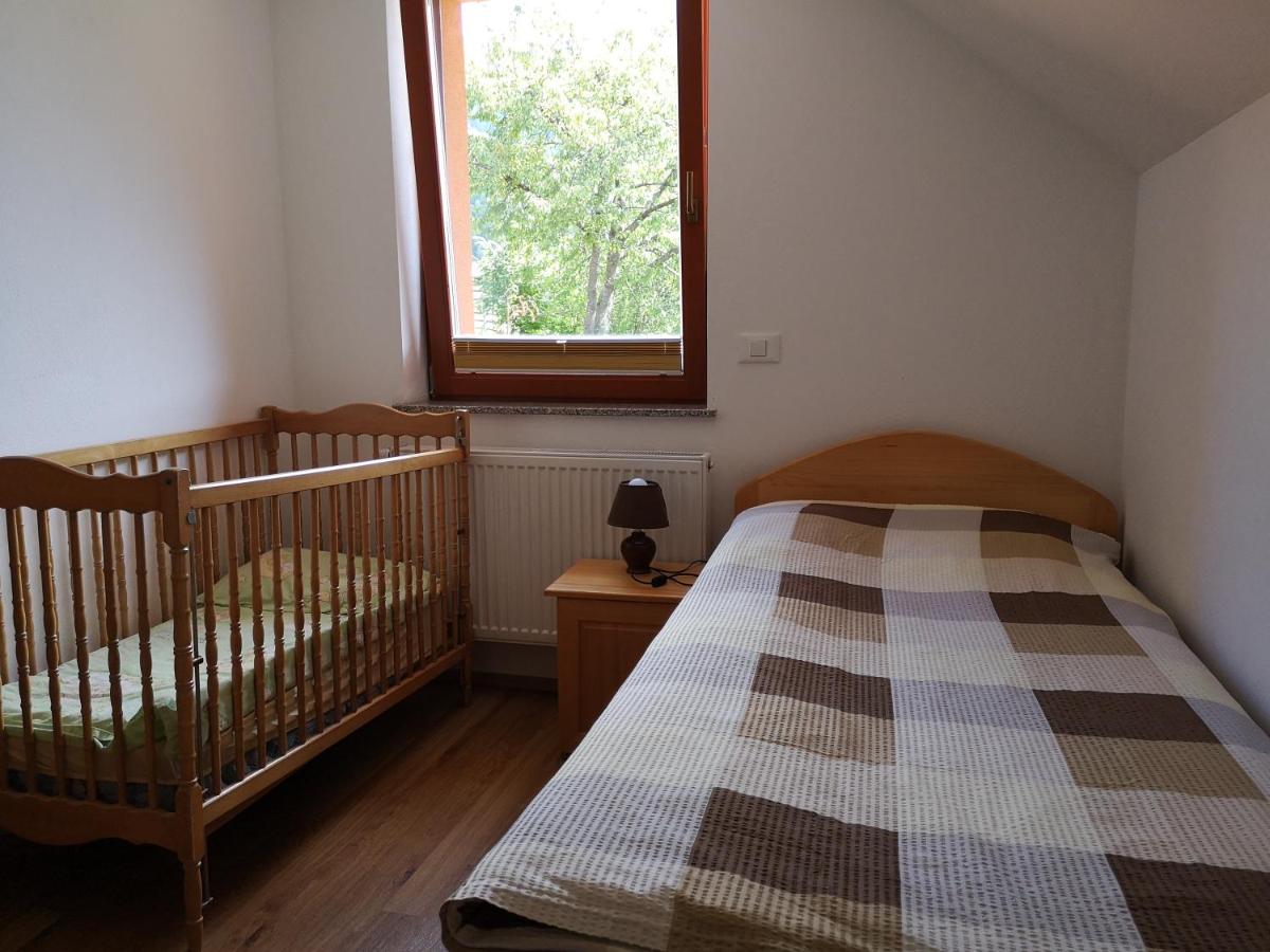 Apartments Trebušak - Housity