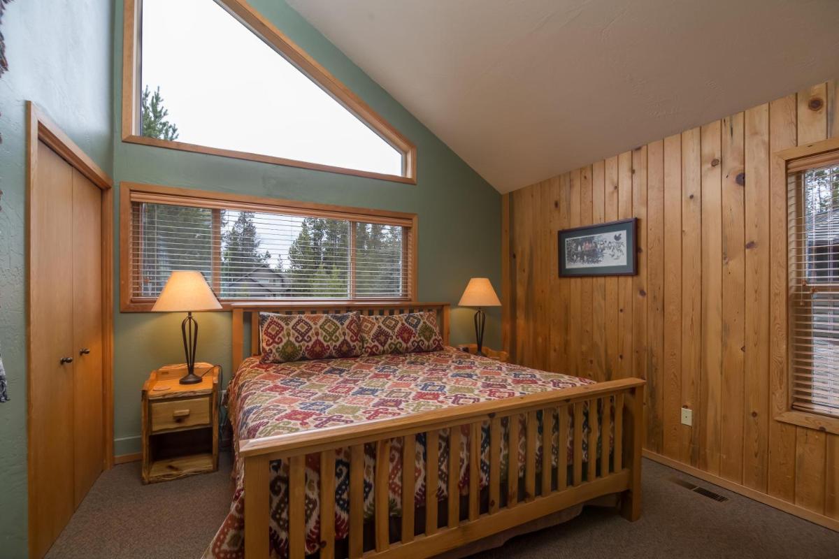 Pyramid 5-Sunriver Vacation Rentals by Sunset Lodging - Housity