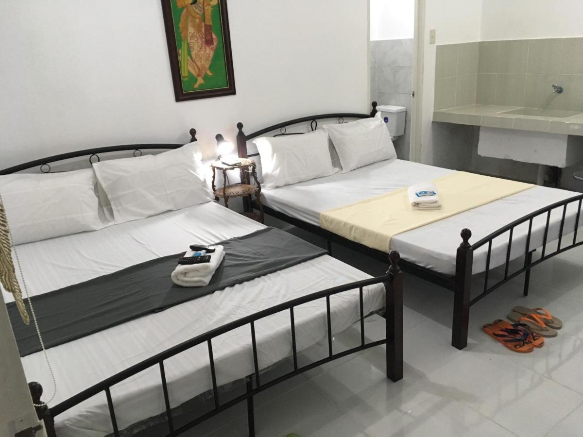Silang Near Tagaytay Transient Rooms for Family - Housity