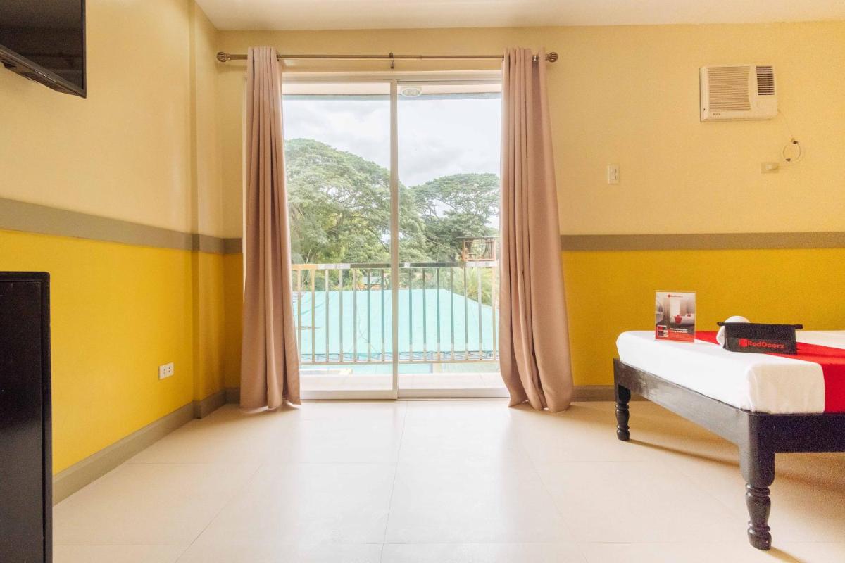 Suitetrails - RedDoorz Premium @ Gabinete Road Palawan