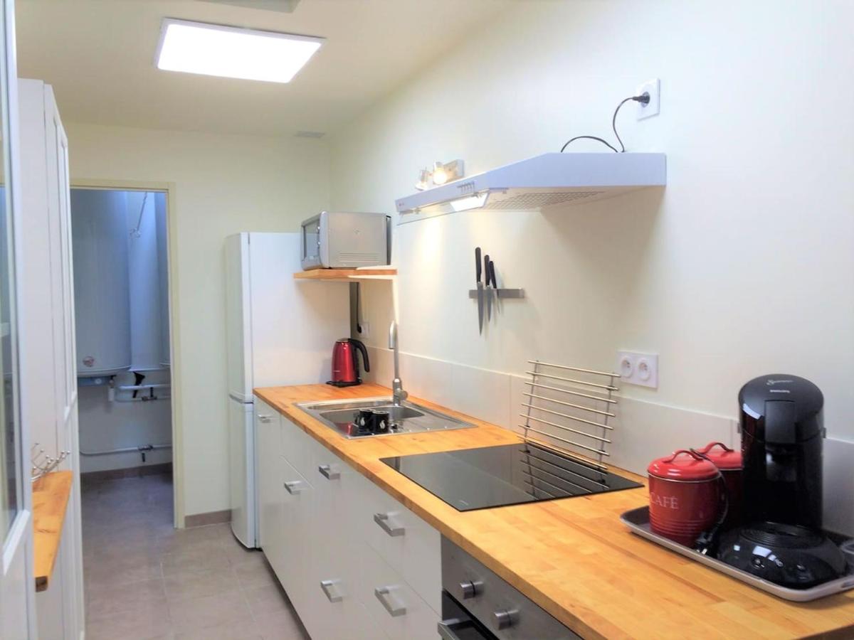 Modern Boulangerie, large 6 bedroom village house - Housity