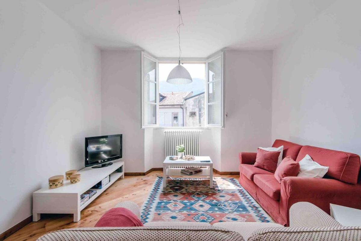 In-Town Como - Housity