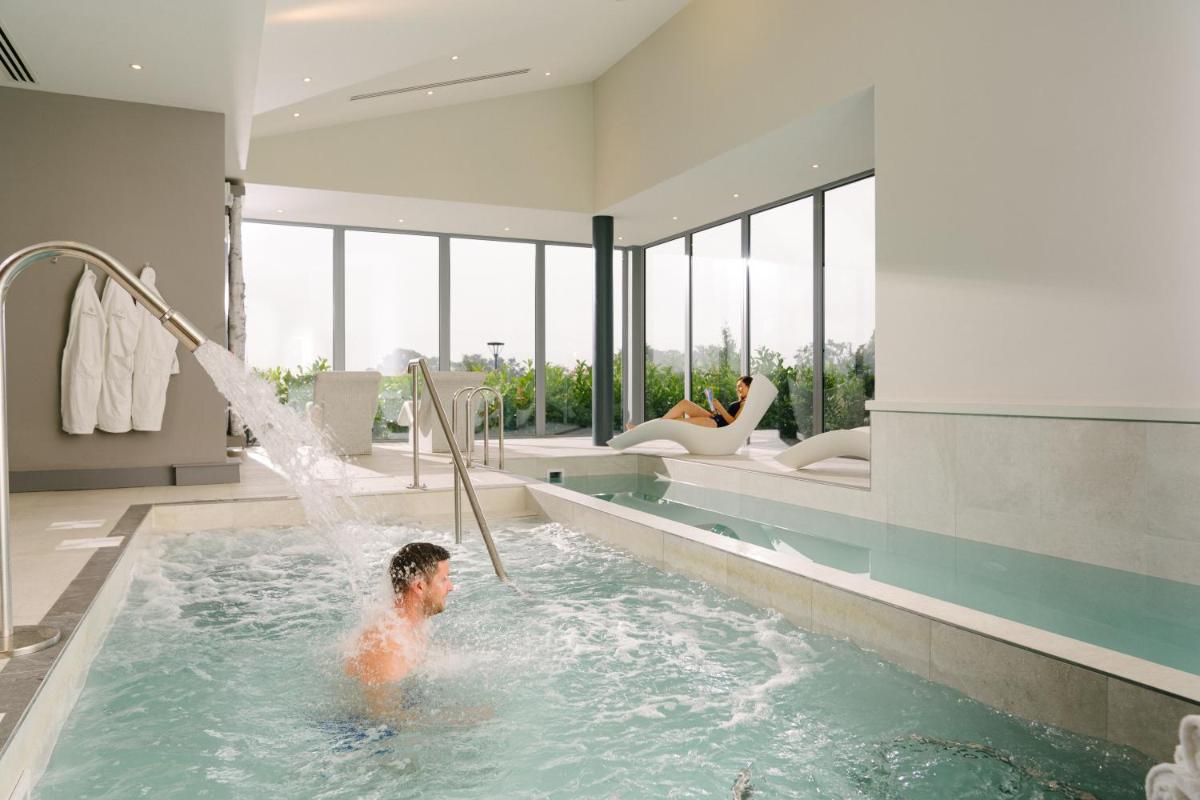 Killeavy Castle Estate - Housity