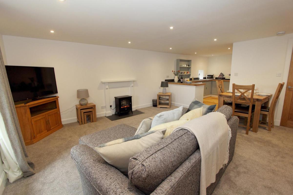 Monkstadt No 8 - McEachanns Hideout - Housity