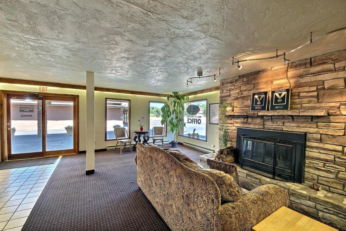 Rodeway Inn Gunnison - Crested Butte - Housity