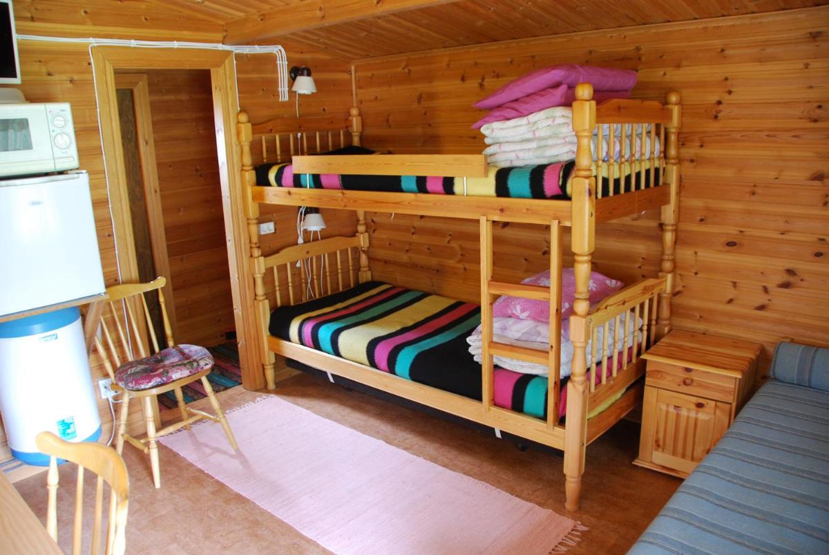 Lidens Stugby - Housity