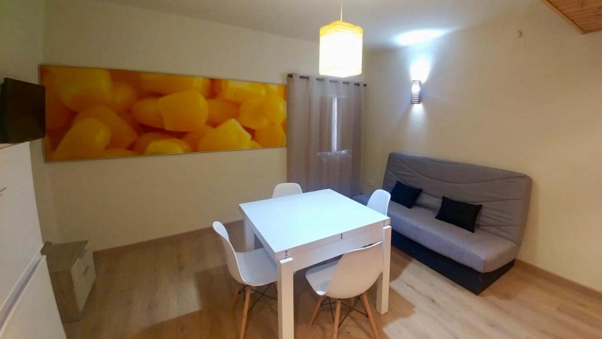 DÚPLEX Acollidor al Centre de Vic APTGARBI - Housity