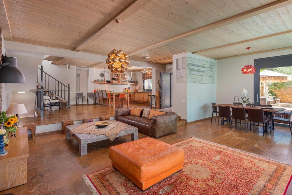 Olive Hills Villa - Housity