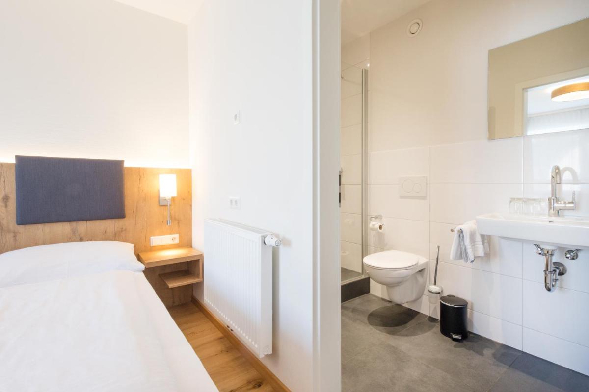 Adler Hotel & Gasthaus - Housity