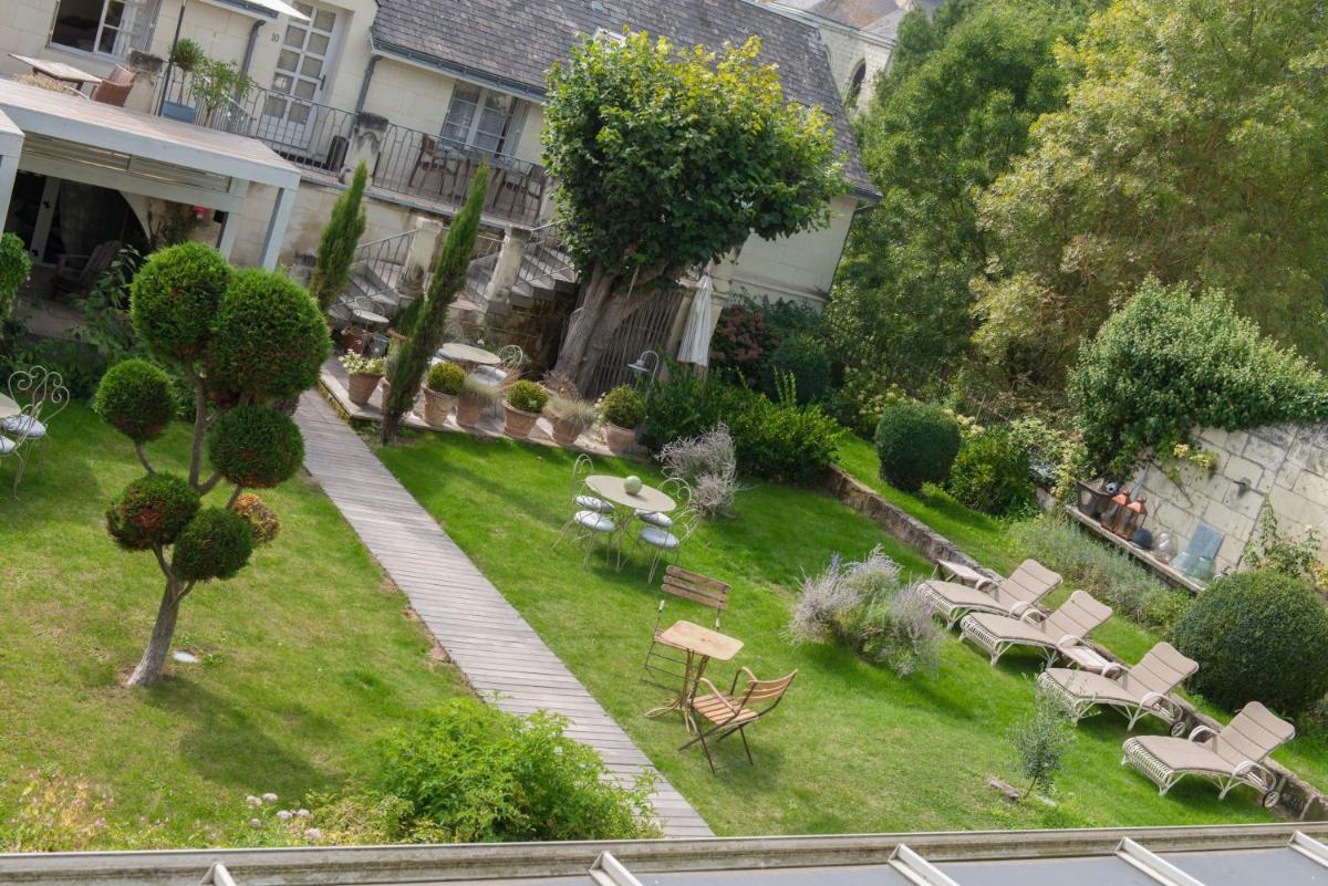 Jardin de l'établissement La Marine de Loire Hôtel & Spa
