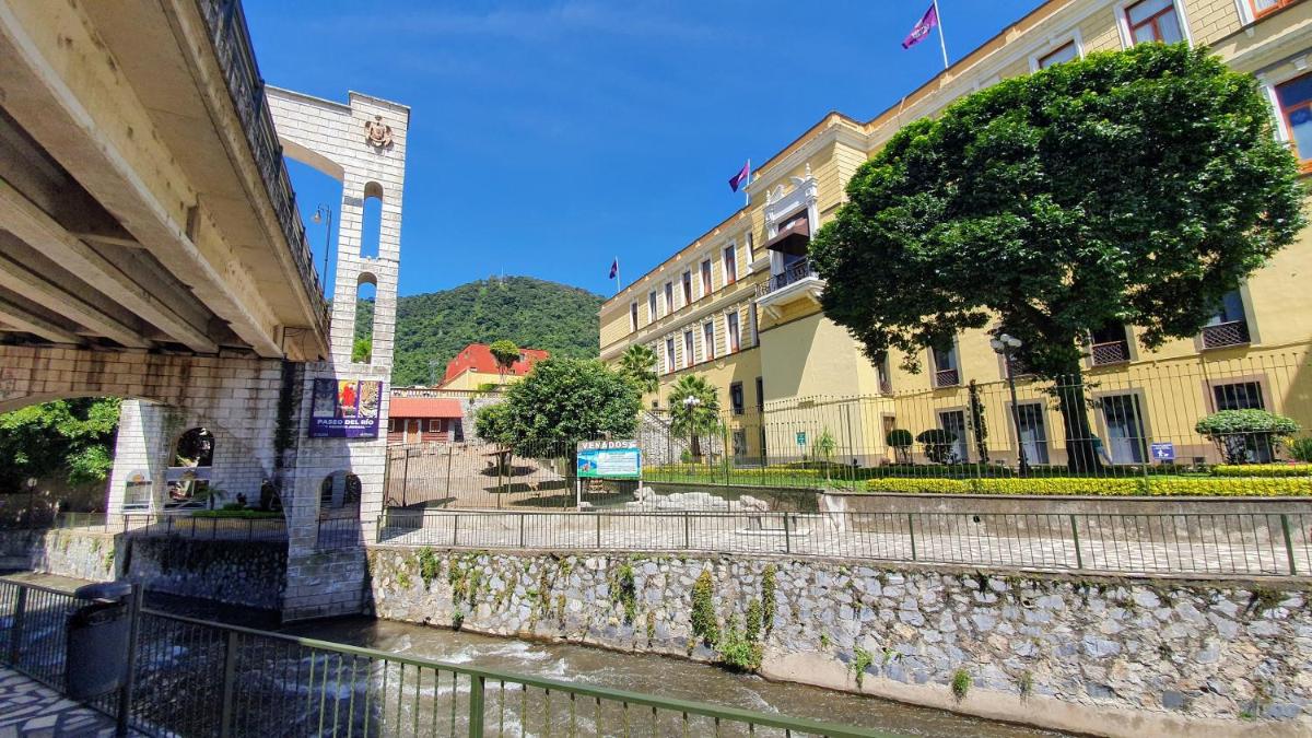 Hotel Catalina - Housity