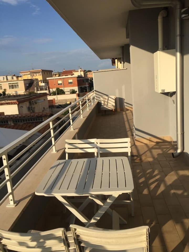 Sunset House - Housity