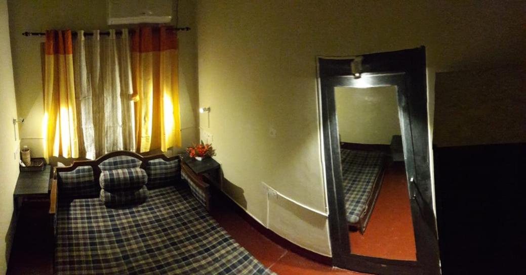 Calcutta Cottage - Housity