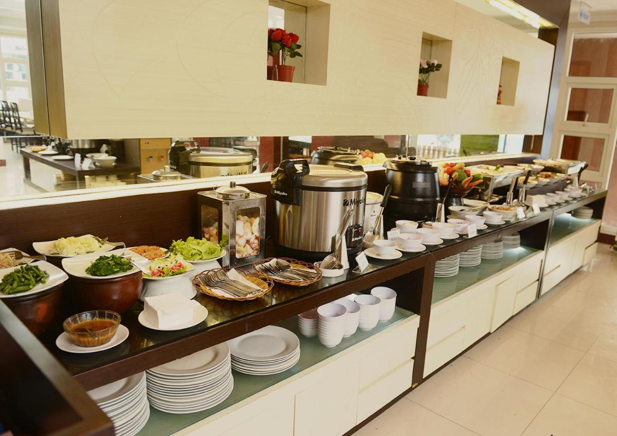 Suitetrails - Hotel 88 Jember By WH