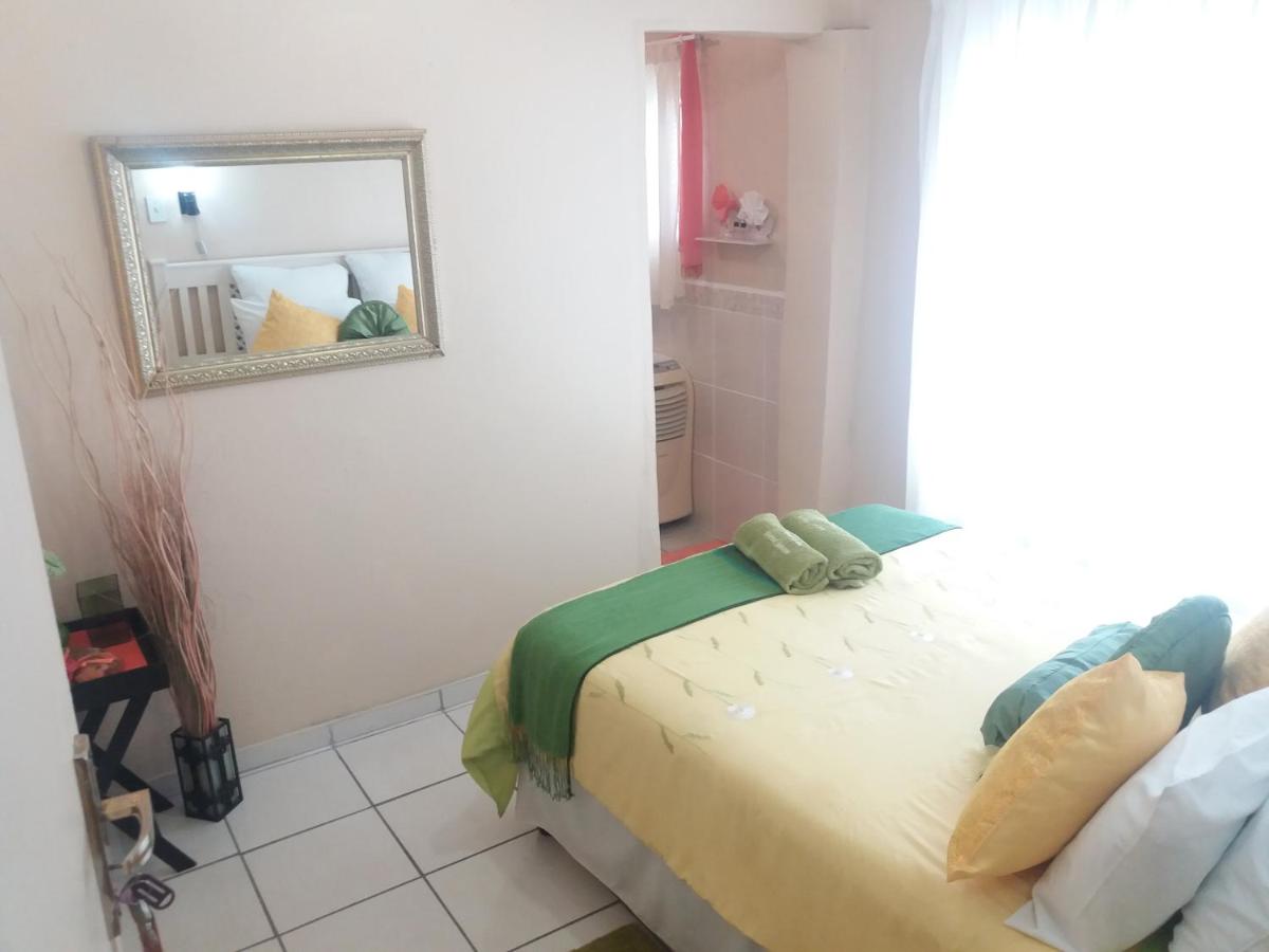 Reemaros Guest House - Housity