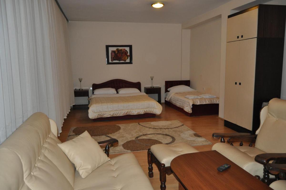 B & B 903ta - Housity