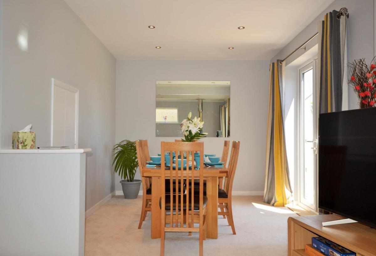 Long Ledge - Housity