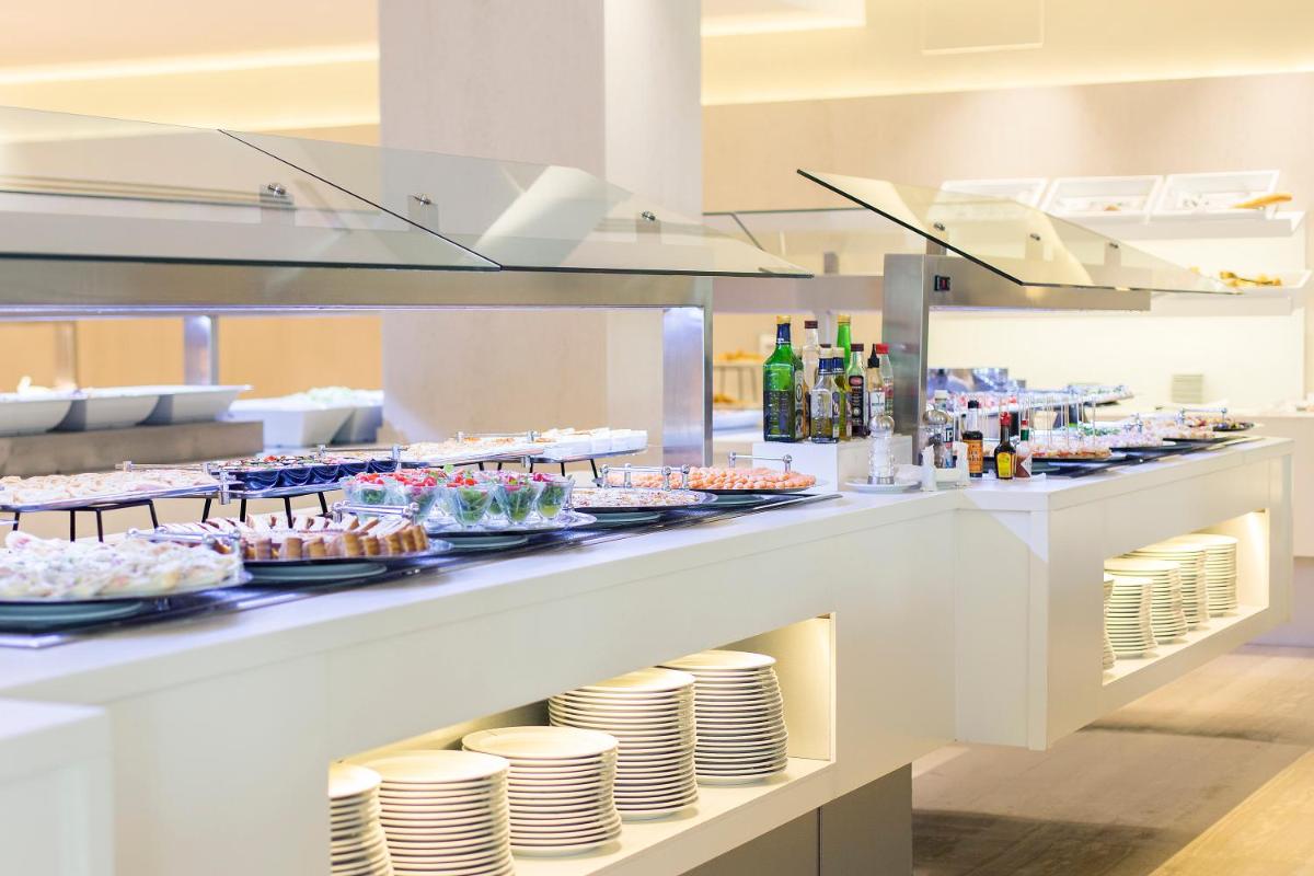 Una cocina o zona de cocina en Hipotels Said