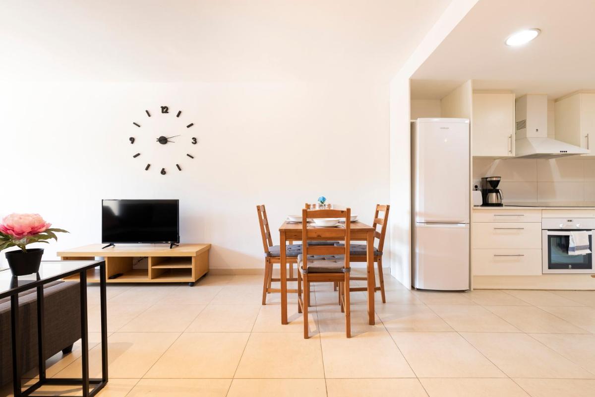 Stay Barcelona Sant Martí - Housity