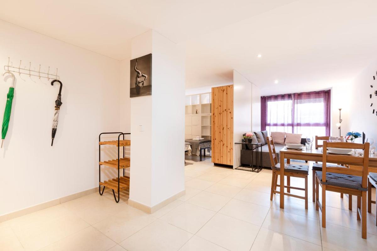 Stay Barcelona Sant Martí - Housity