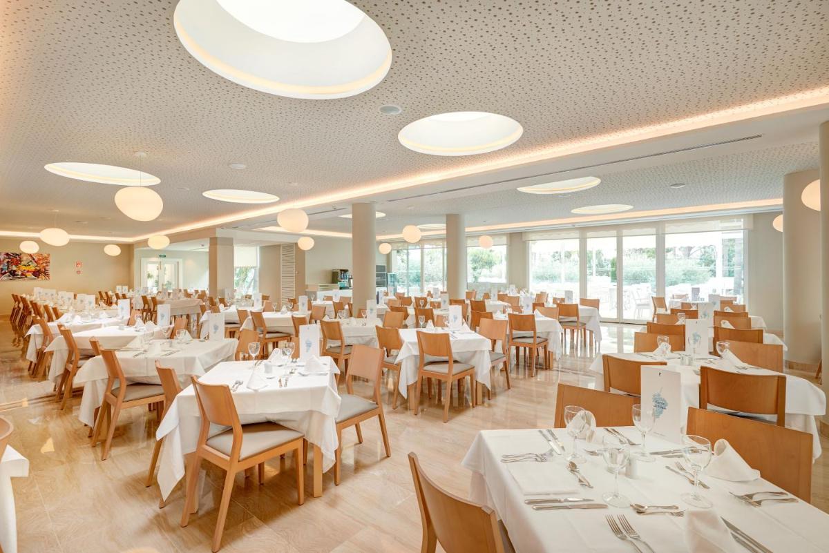 Un restaurante o sitio para comer en Hipotels Said