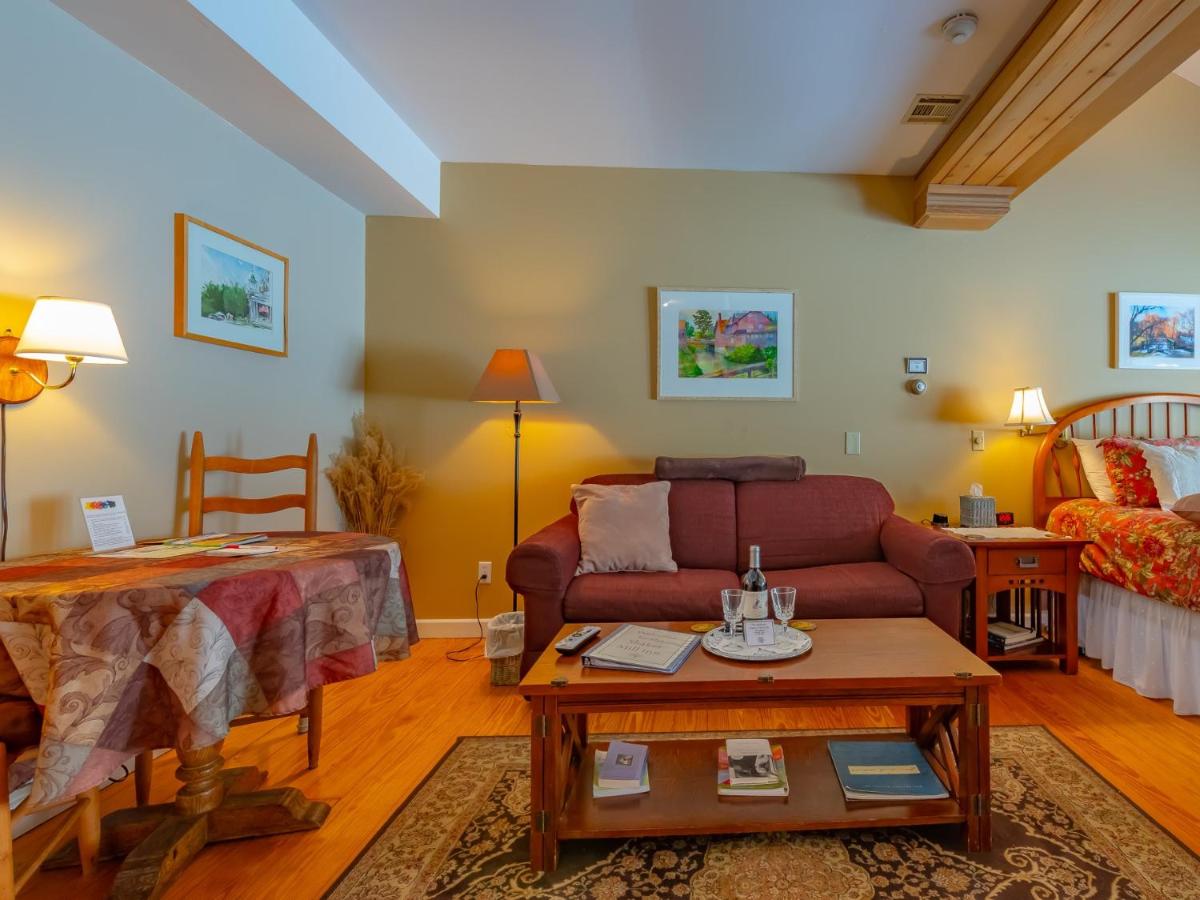 Shaker Mill Inn - Housity
