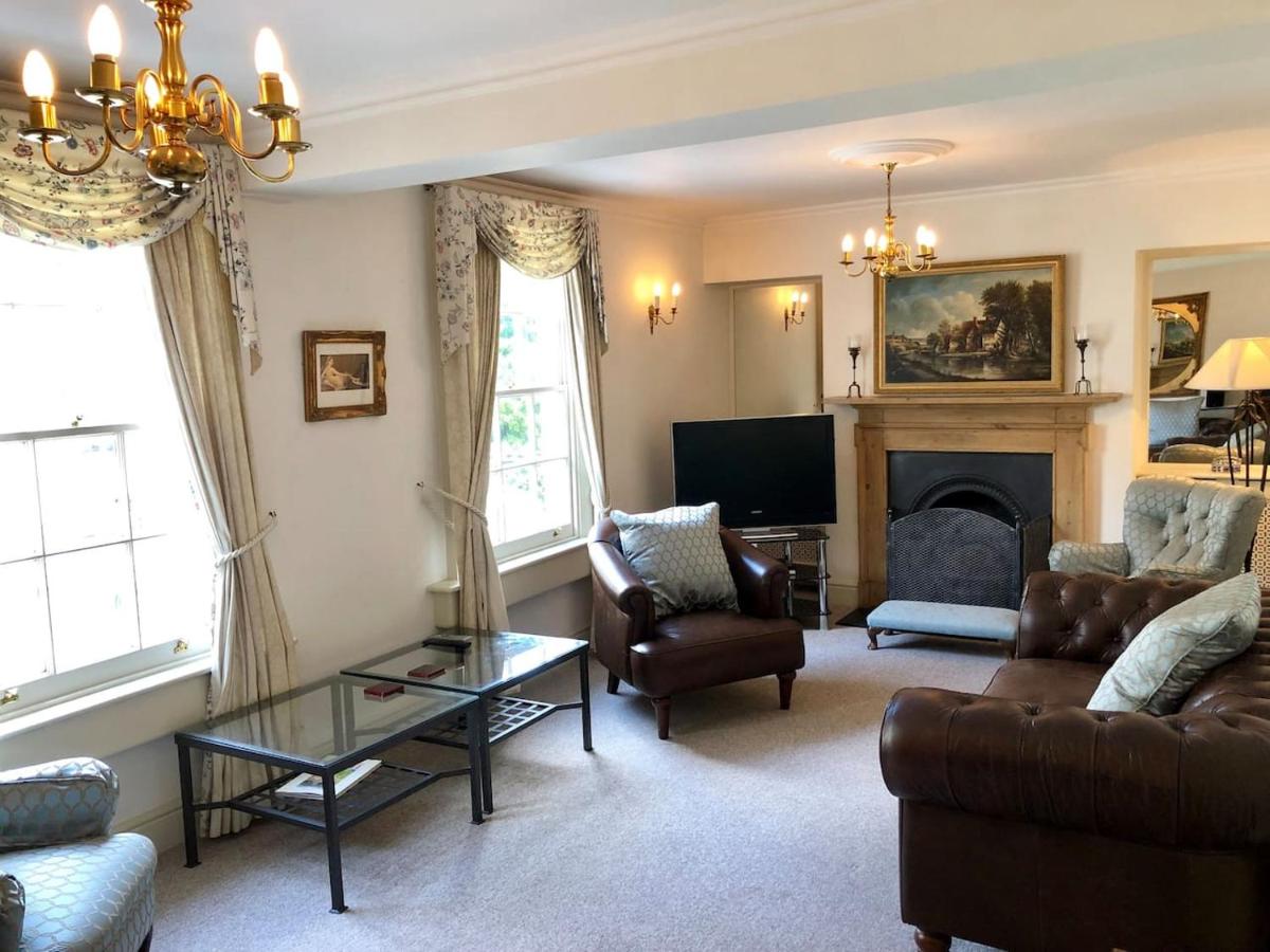 Lauras Townhouse Apartments Lansdown Slope Townhouse - Housity