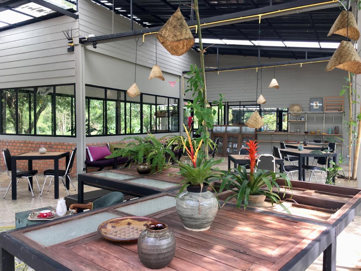 Suitetrails - Udon Farm Fun Homestay with swimming pool