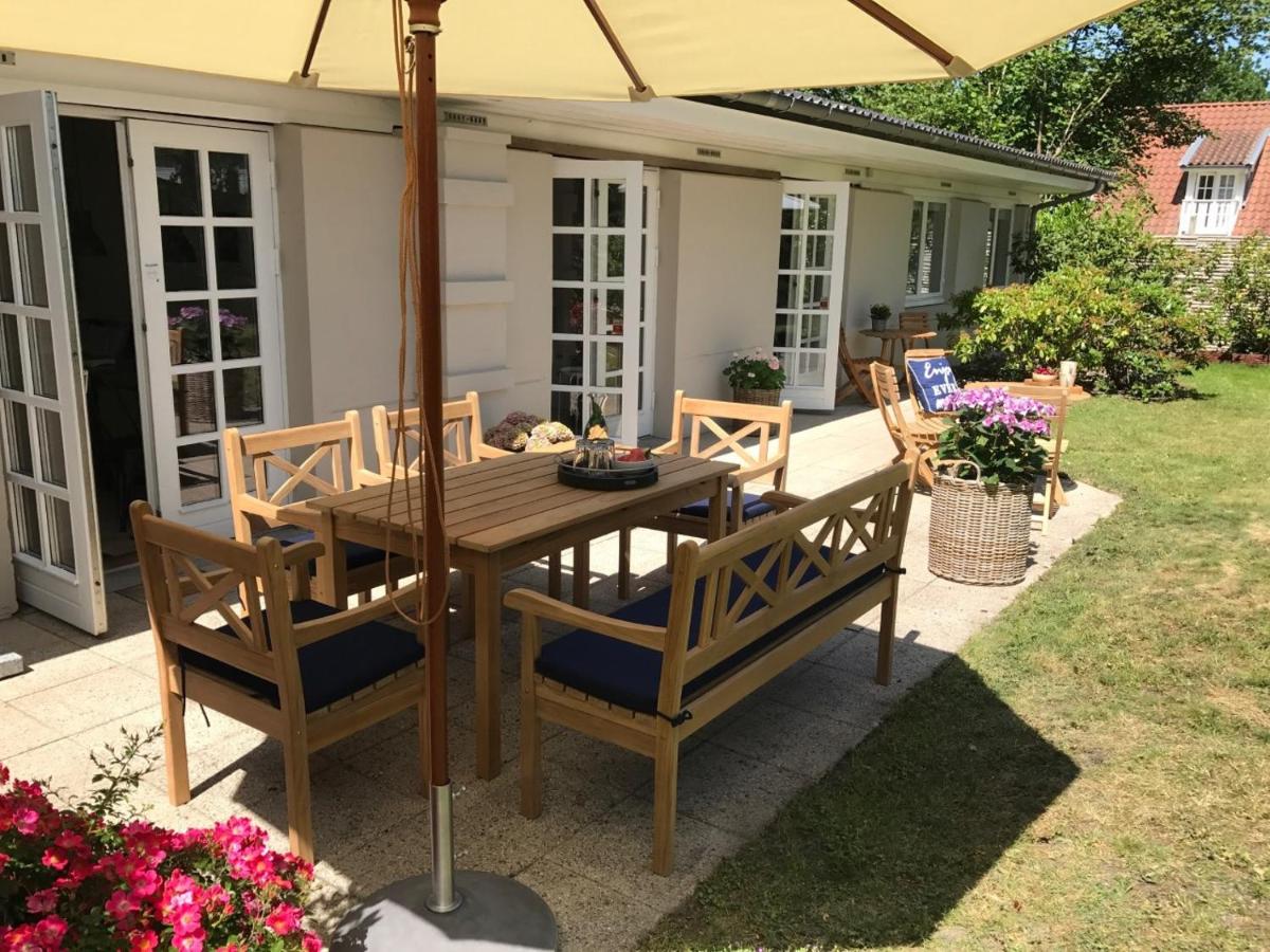 Trouville Bed & Breakfast - Housity