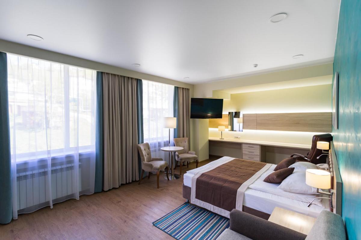 Suitetrails - Avacha Hotel