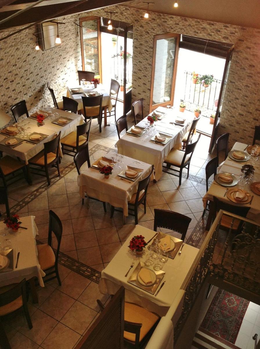 Hostal Cerezo 2 - Housity
