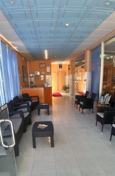 Hostel Armona - Housity