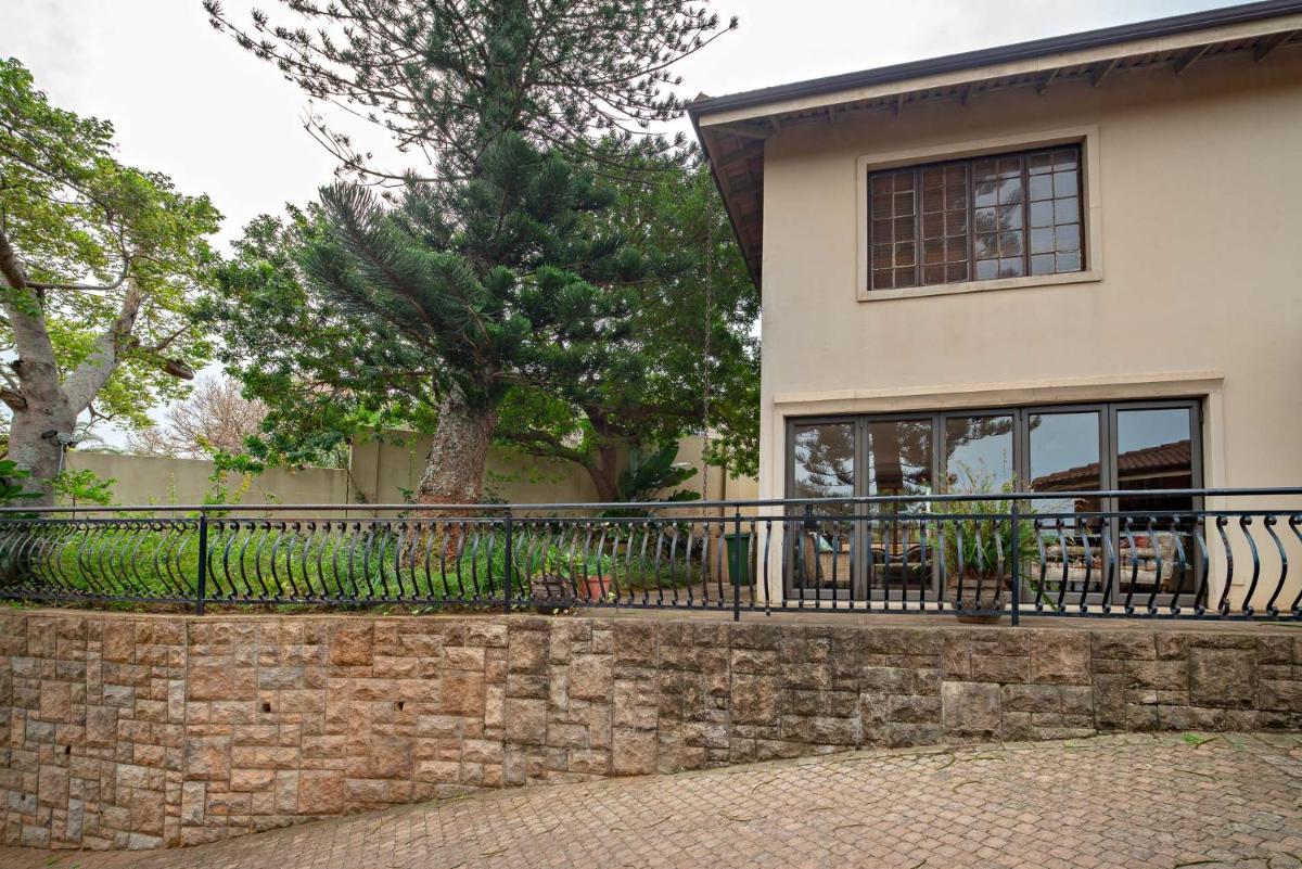 Suitetrails - Ekhaya Guest House