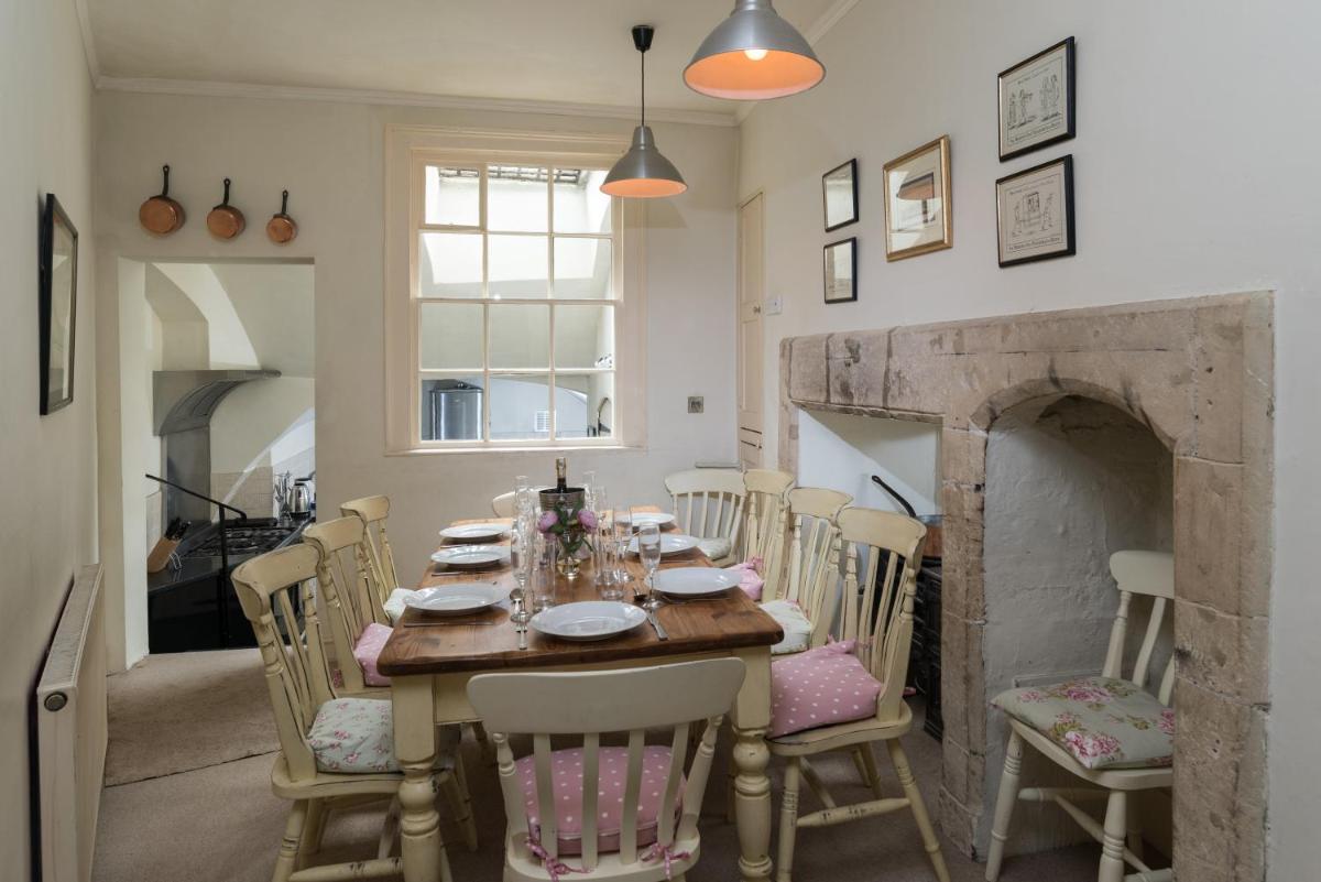 The Paragon Townhouse - Housity