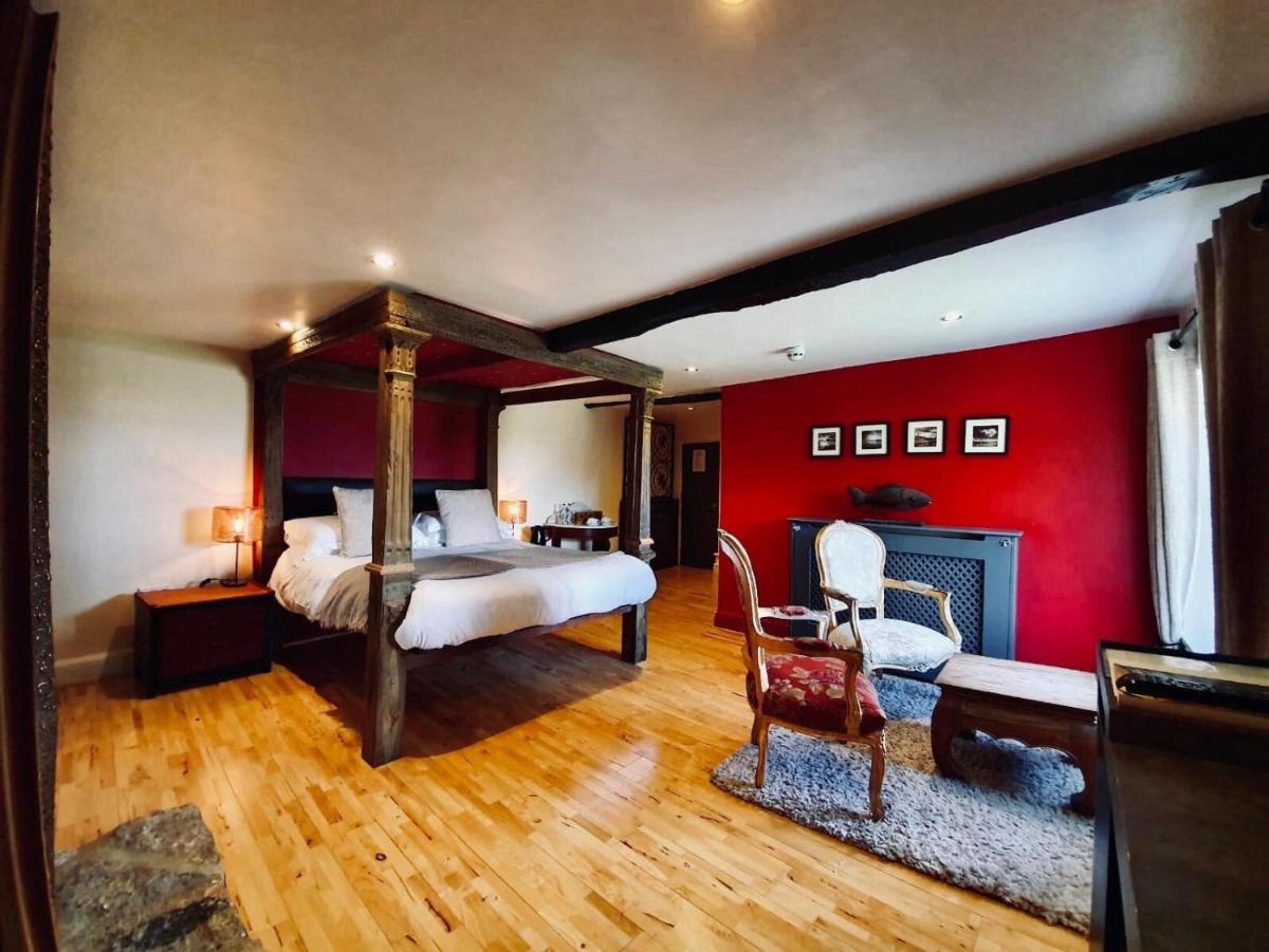 The Old Lodge - Housity
