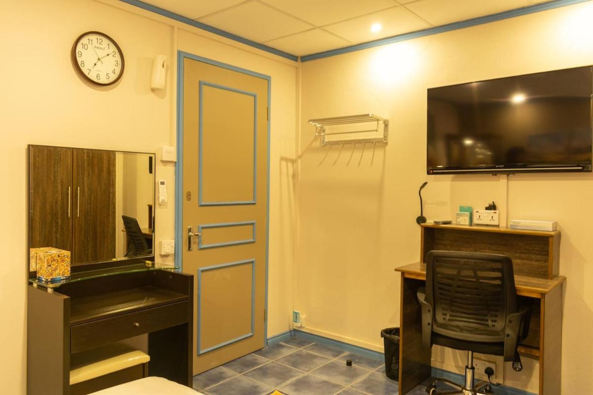 Hotel Styled Apartment in Heart of Quatre Bornes - Housity