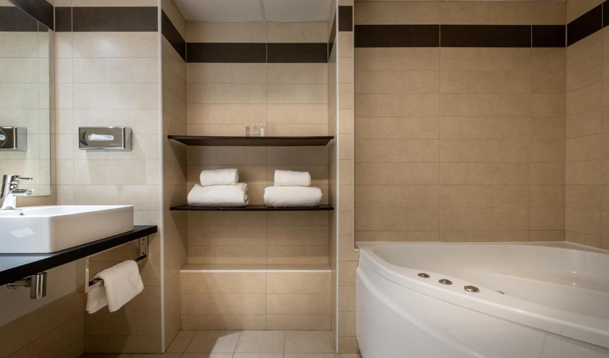 Domaine du Gouverneur, Hôtel, Restaurant & Golf - Housity