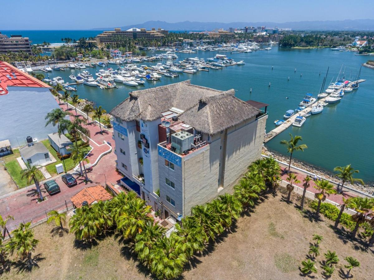 Marina Banderas Suites Hotel Boutique - Housity