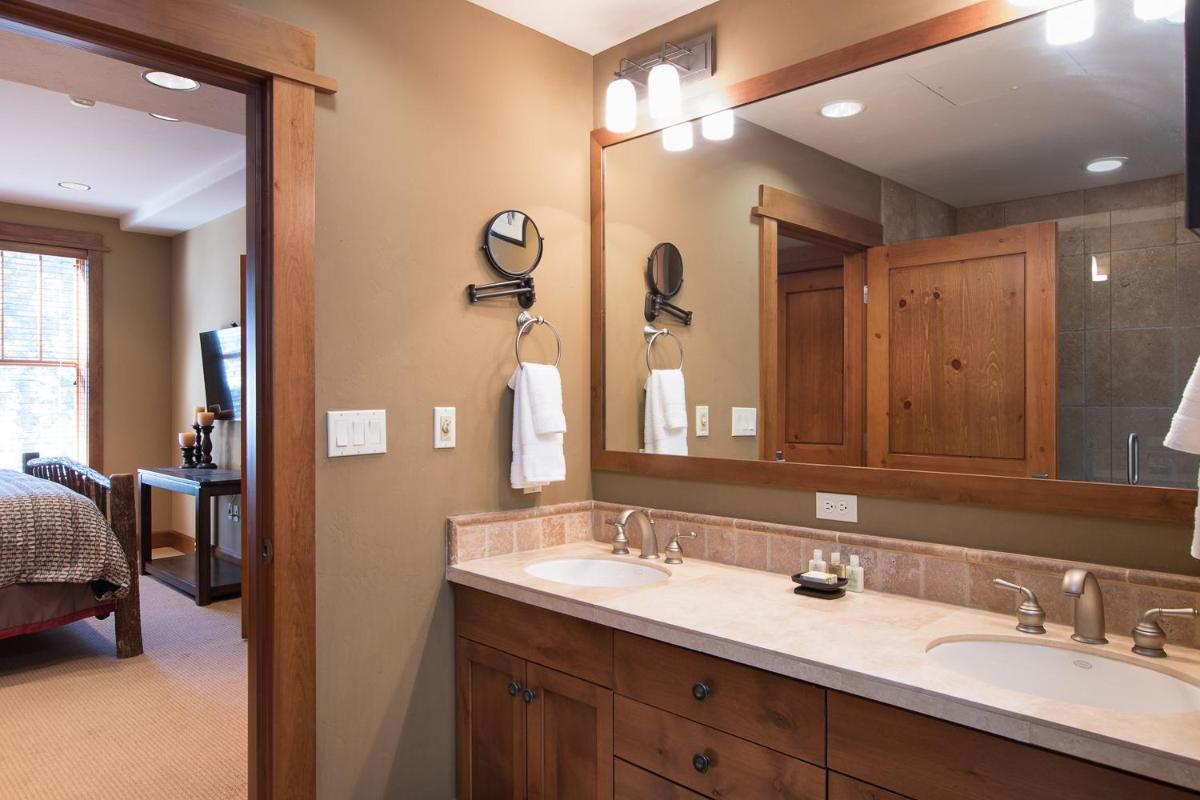 Luxury 2BD Village at Northstar Residence - 306 Iron Horse South - Housity