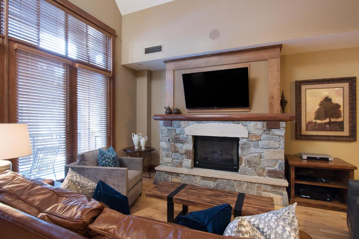 Top Floor Residence in The Village at Northstar! - Iron Horse North 306 - Housity