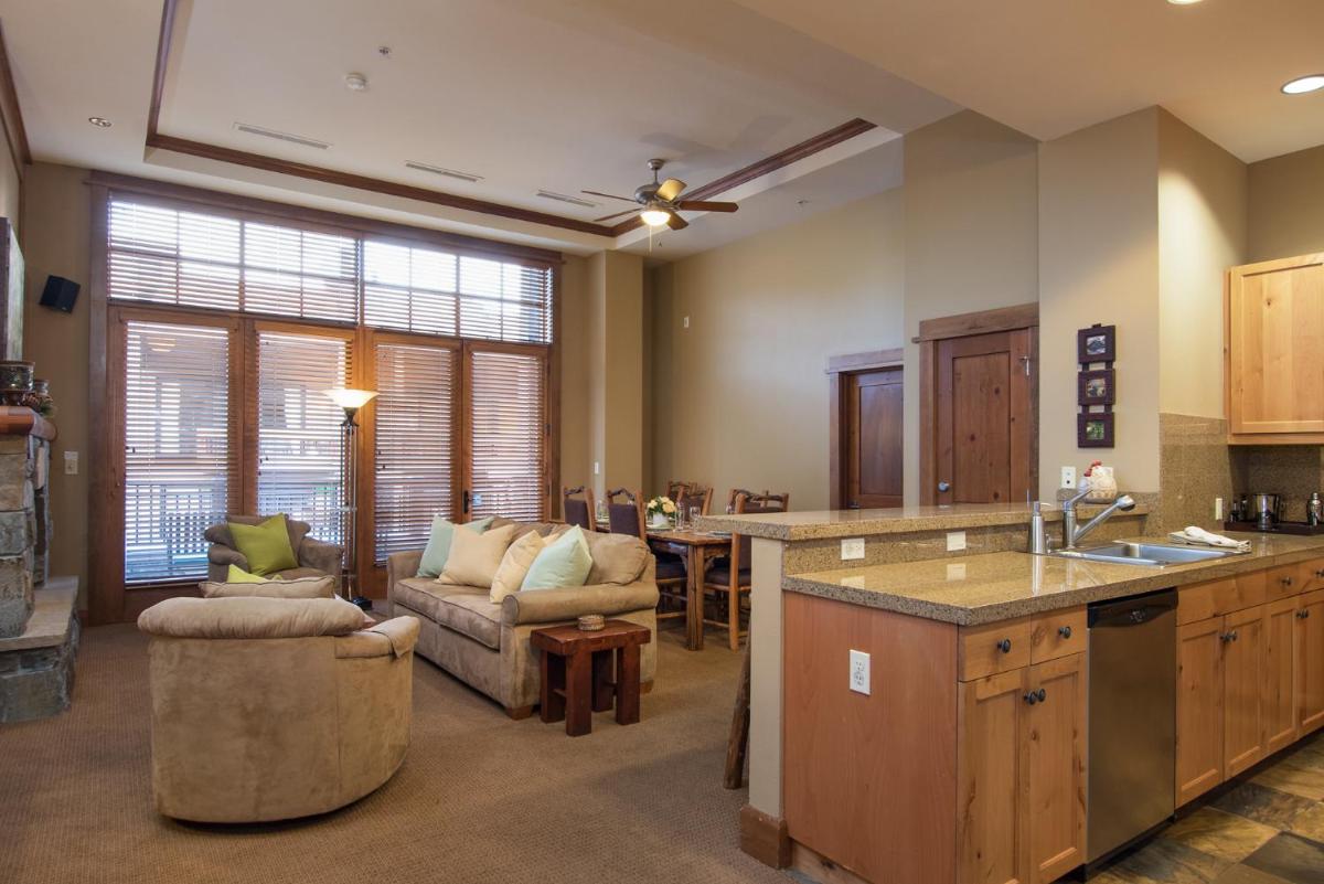 Family Friendly Residence in Village at Northstar! - Iron Horse North 105 - Housity