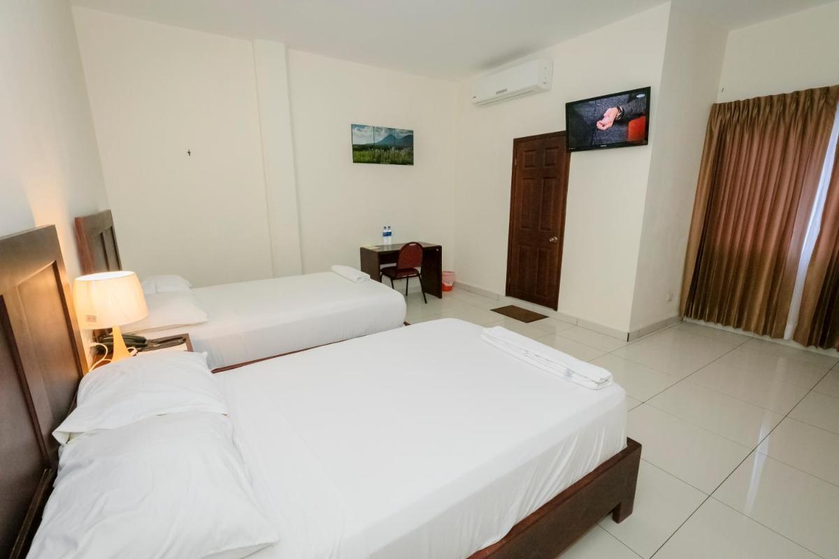 Hotel Mediterraneo Inn - Housity