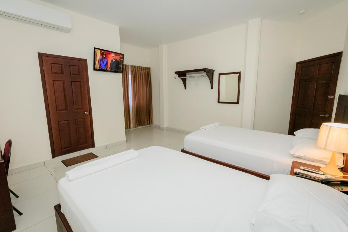 Hotel Mediterraneo Inn - Housity
