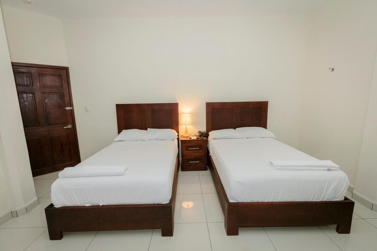 Hotel Mediterraneo Inn - Housity