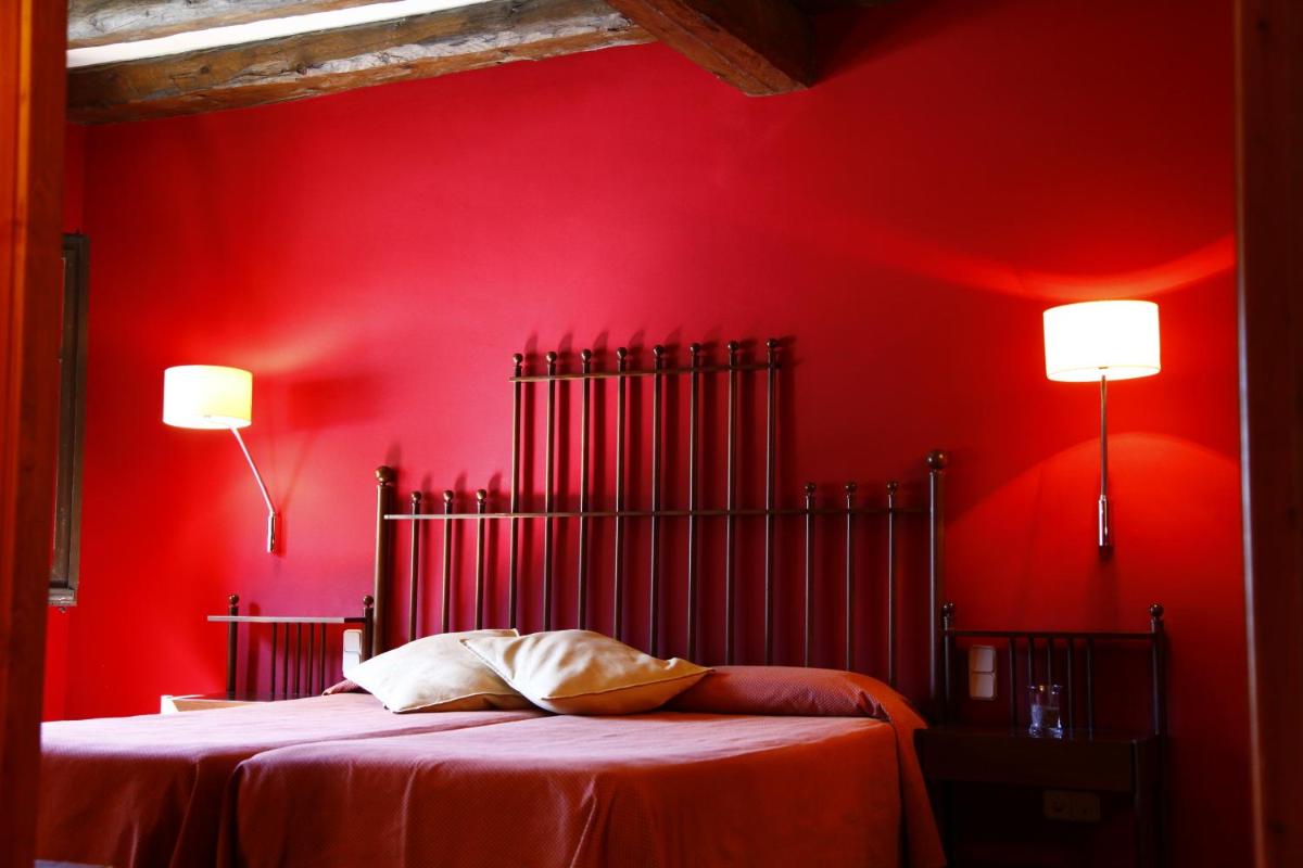 Hotel Vall Ferrera - Housity