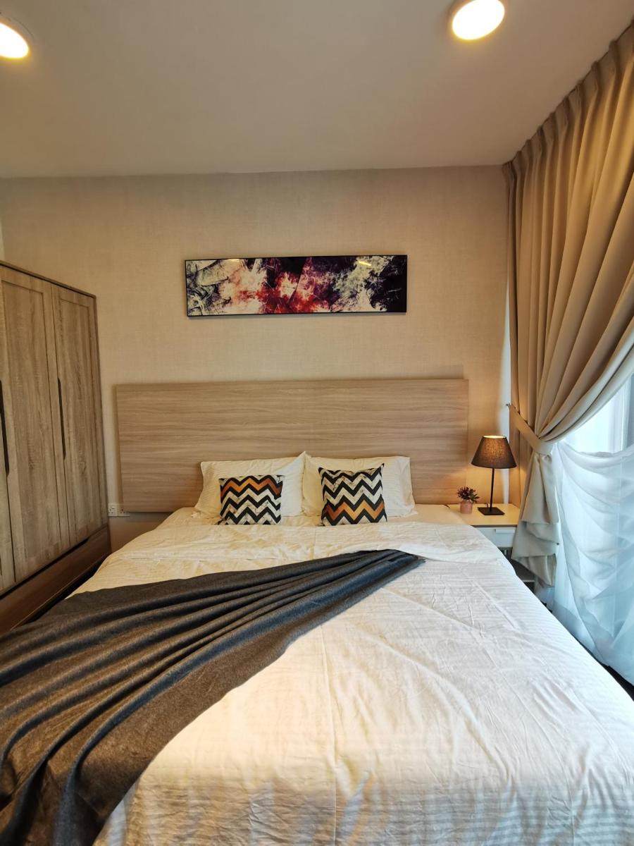 Suitetrails - C818Almas suites studio seaview netflix By STAY