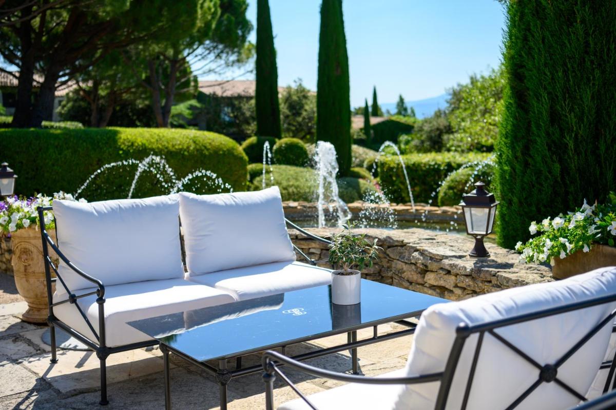 Jardin de l'établissement Hotel Les Bories & Spa