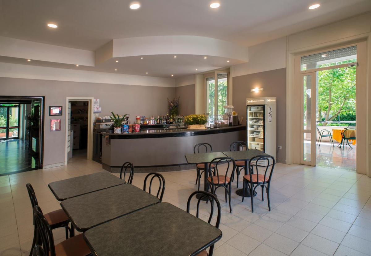 Hotel Salus - Housity